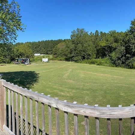 Eden Farm: Private Studio Minutes From Salisbury Exteriör bild
